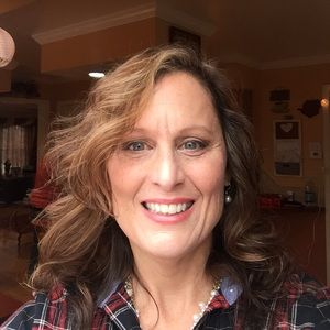 Meet your Posher, Carolyn